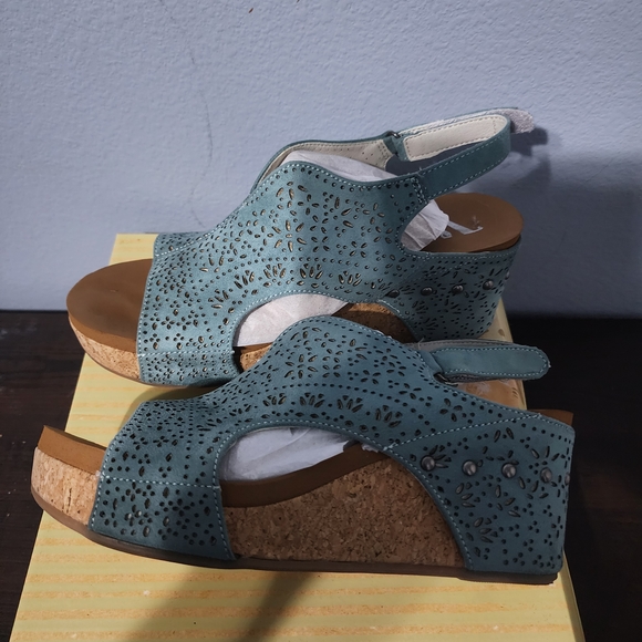 Very G Free Fly 2 Wedges - Picture 2 of 9